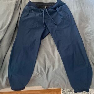 Navy Lulu Lemon Joggers Size M Men